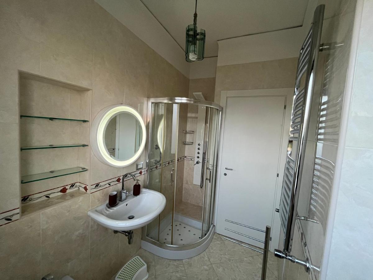 Balcony House Apartment เนเปิลส์ ภายนอก รูปภาพ