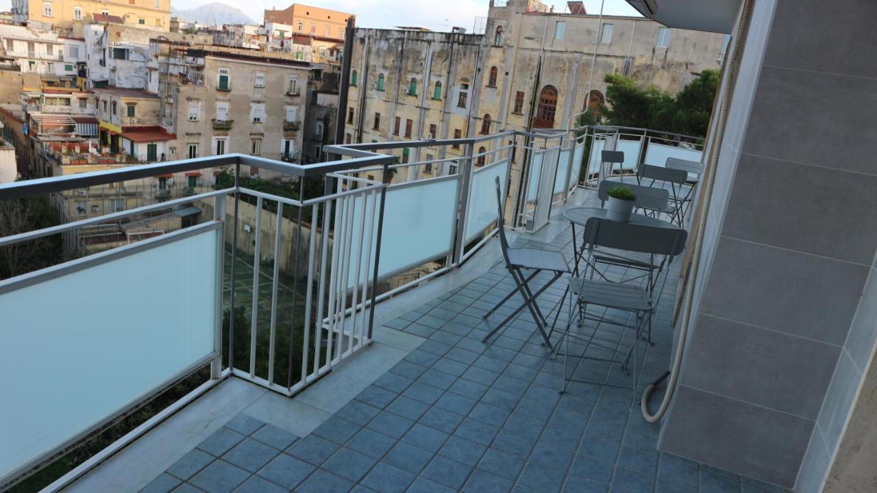 Balcony House Apartment เนเปิลส์ ภายนอก รูปภาพ