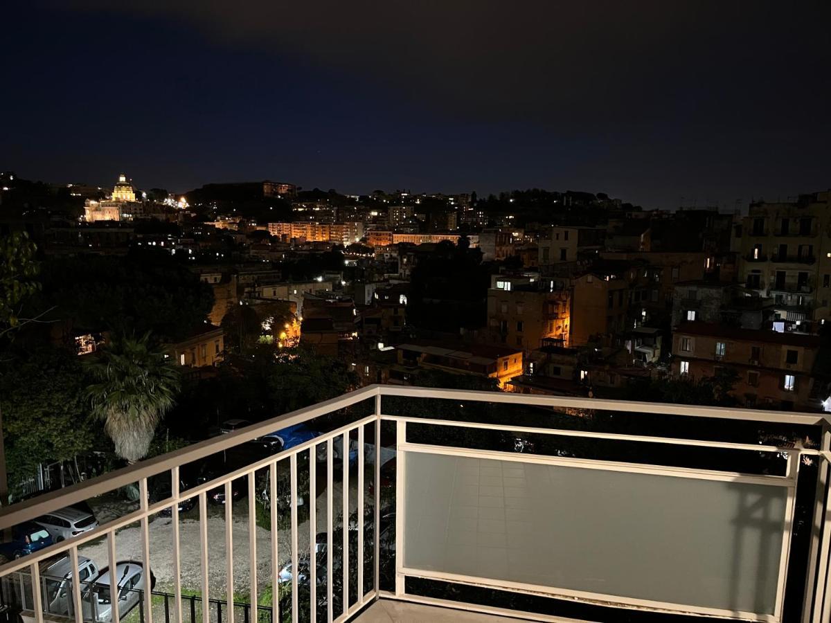 Balcony House Apartment เนเปิลส์ ภายนอก รูปภาพ
