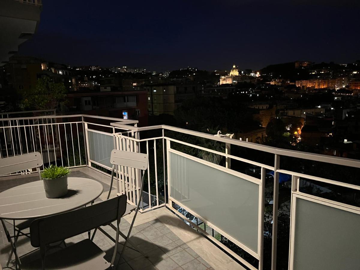 Balcony House Apartment เนเปิลส์ ภายนอก รูปภาพ