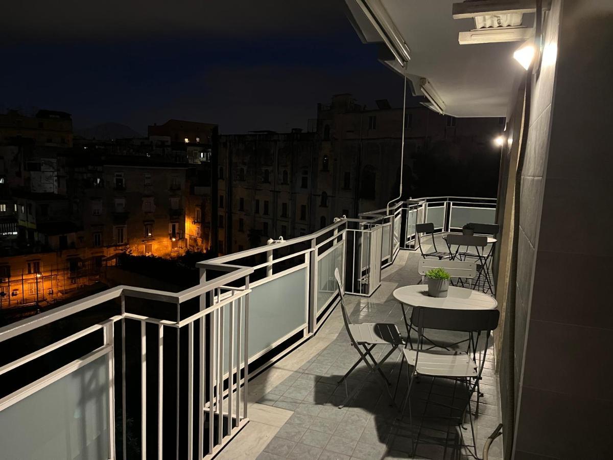 Balcony House Apartment เนเปิลส์ ภายนอก รูปภาพ